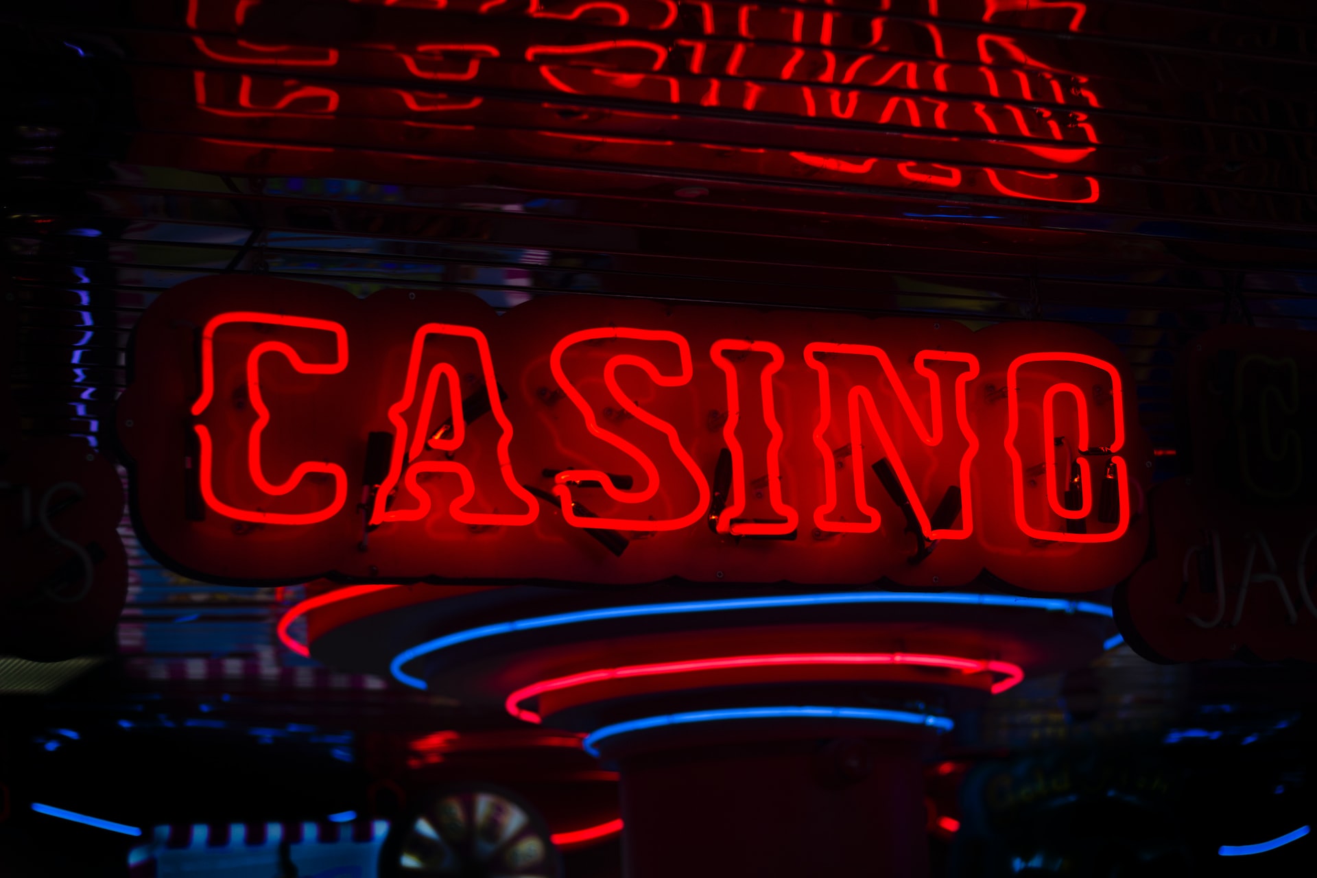 Tips to Stay Safe Whilst Playing at Online Casinos